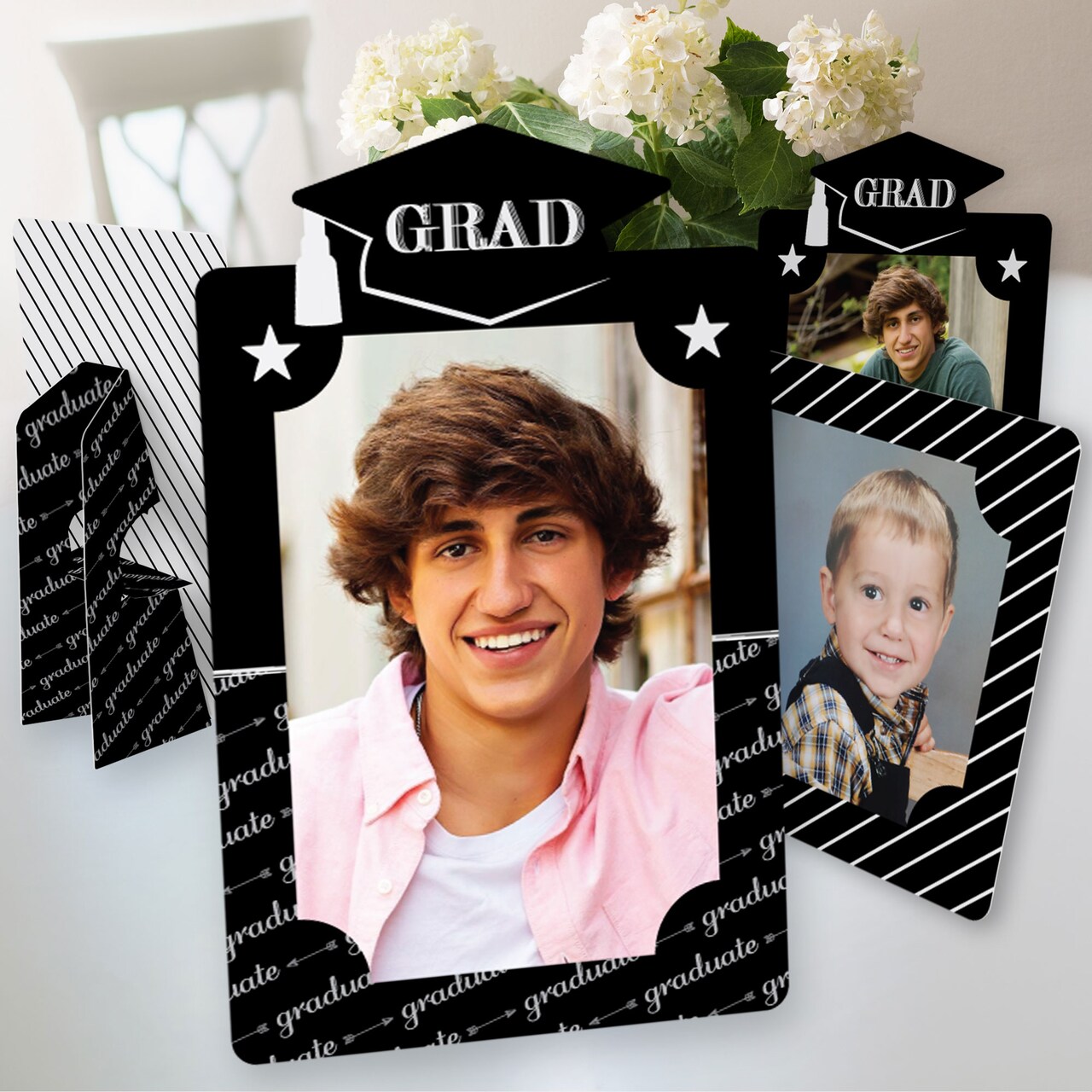 Big Dot of Happiness Graduation Cheers - Graduation Party 4x6 Picture Display - Paper Photo Frames - Set of 12